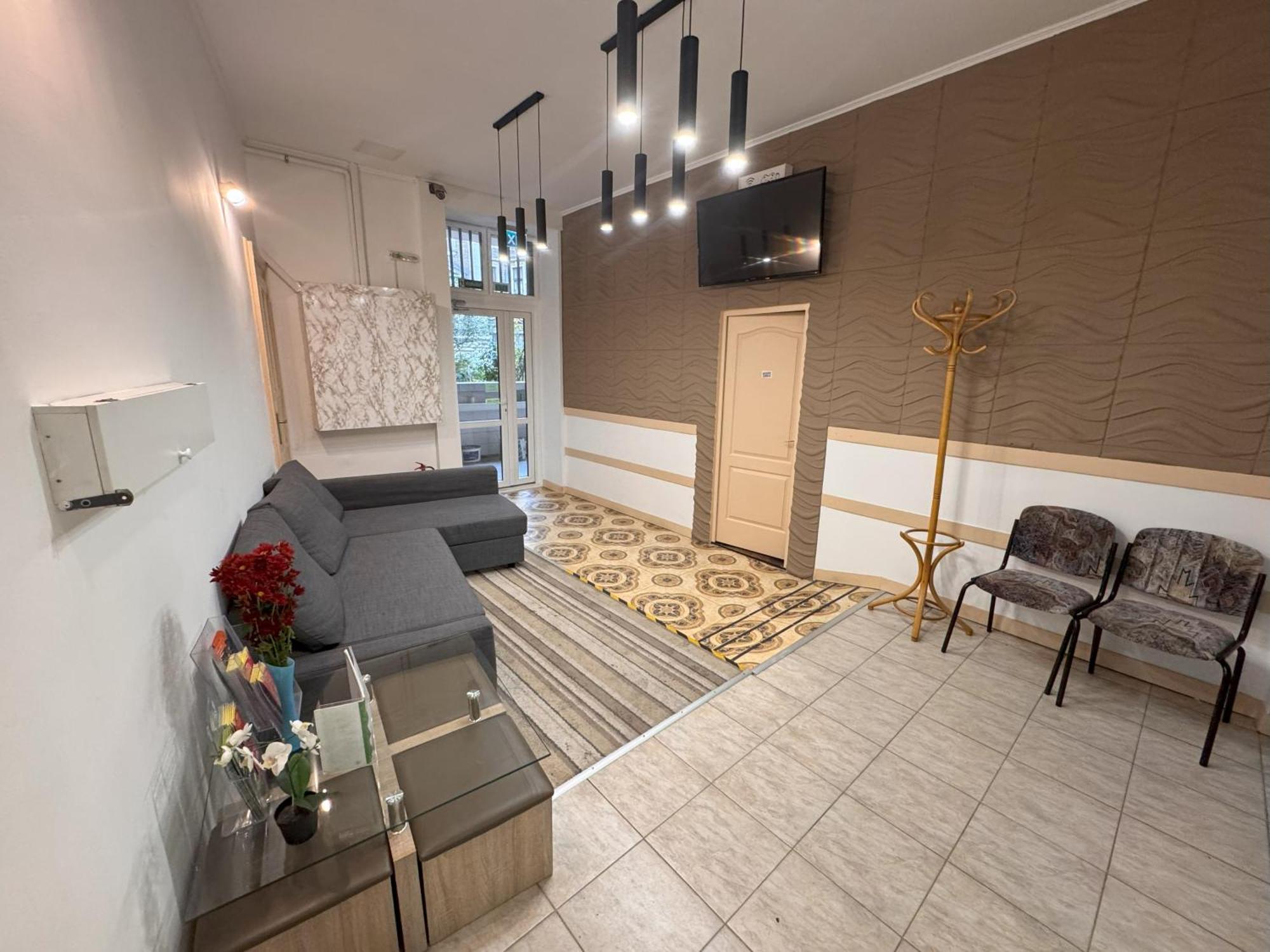 Omega Guesthouse Budapest Bagian luar foto