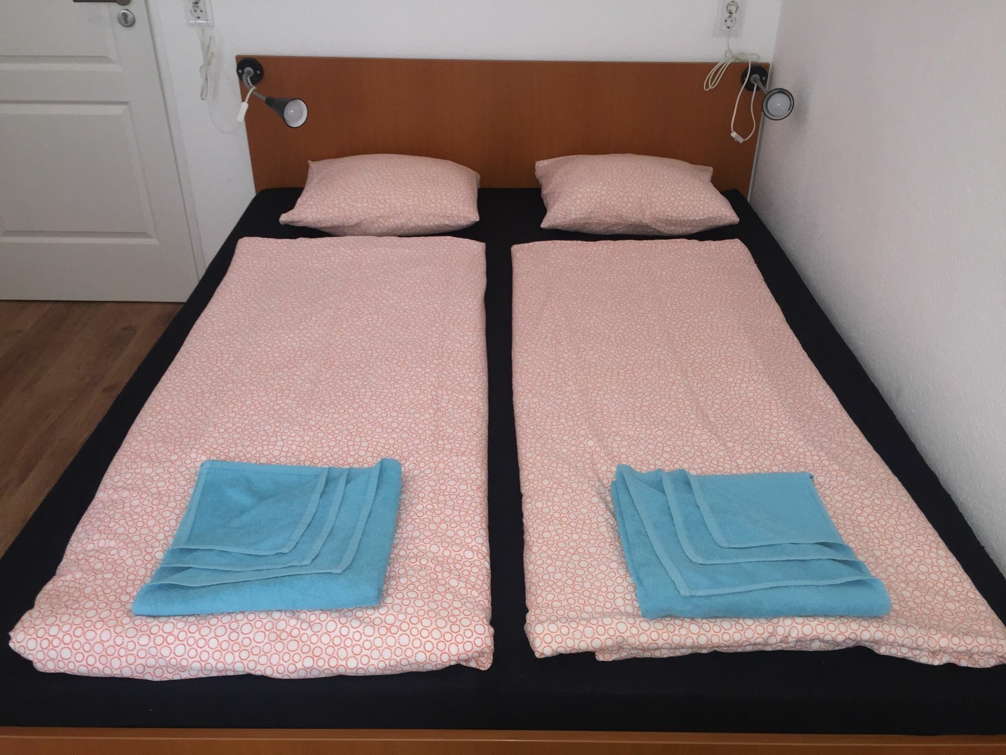 Omega Guesthouse Budapest Bagian luar foto